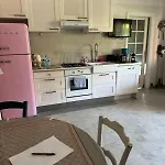 Peaceful Seaside Getaway 500 M From The Beaches *