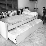 Peaceful Seaside Getaway 500 M From The Beaches *