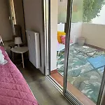 Apartment Peaceful Seaside Getaway 500 M From The Beaches Antibes