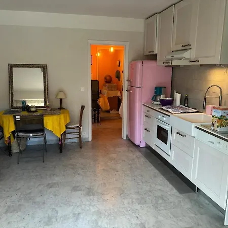 Peaceful Seaside Getaway 500 M From The Beaches *