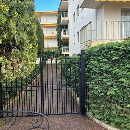 Apartamento Peaceful Seaside Getaway 500 M From The Beaches *