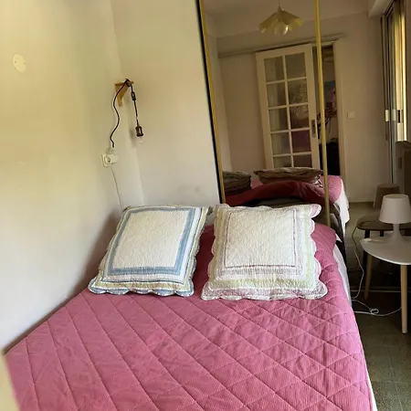 Peaceful Seaside Getaway 500 M From The Beaches *