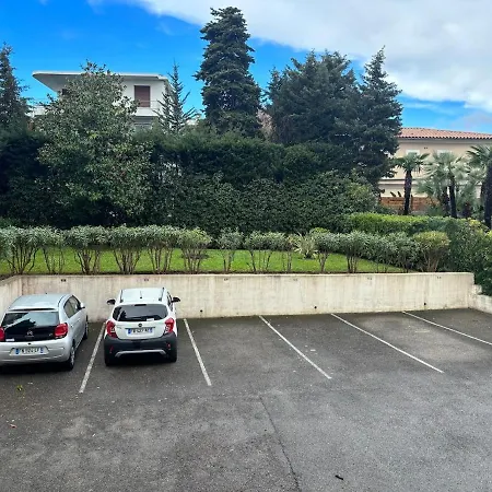 Peaceful Seaside Getaway 500 M From The Beaches * Antibes