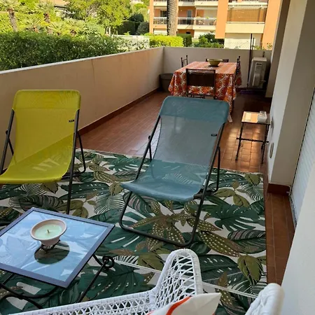 Peaceful Seaside Getaway 500 M From The Beaches *